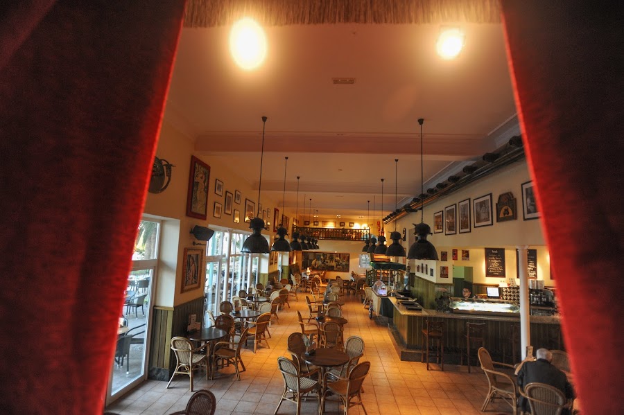 Café Teatro Leana