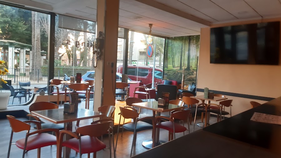 Cafeteria The King