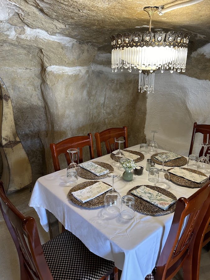 Cave Café BistroBar