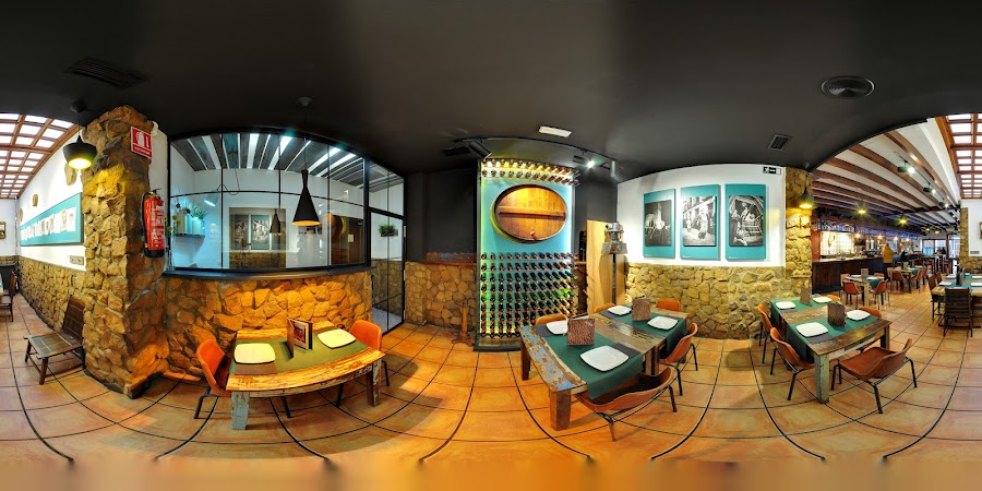 Restaurante la Zaranda / Restaurantes en Yecla