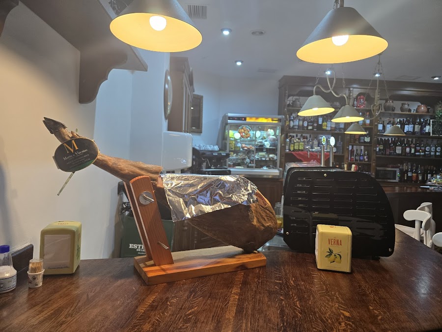 Taberna Vermutería Plaza Luna