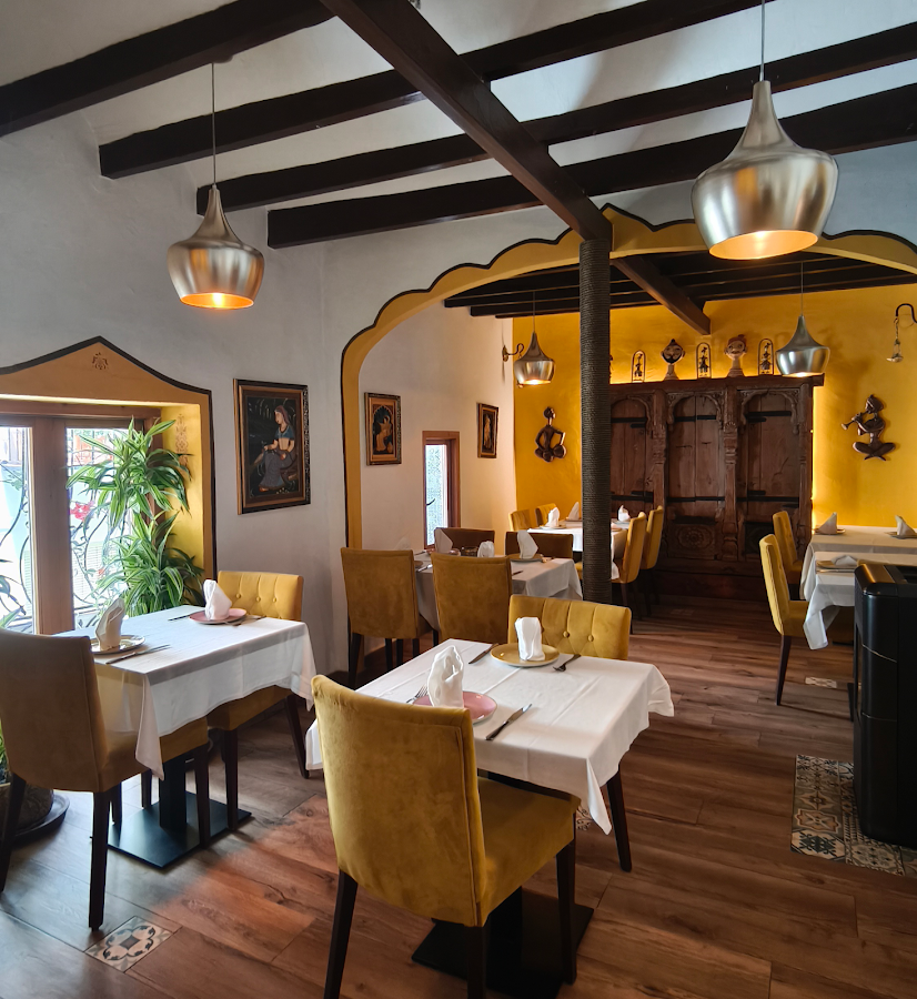 CROWN OF INDIA. Indian Restaurant in Altea