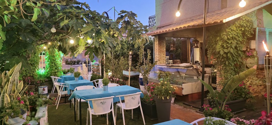 El Ruedo Asador. Jardín. Brasas De Leña