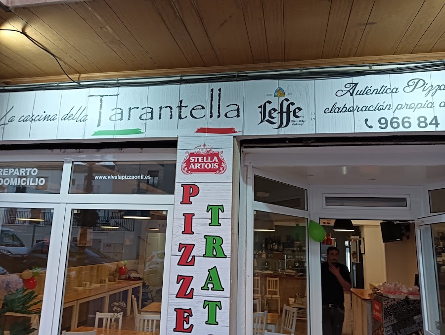La cascina Della tarantella