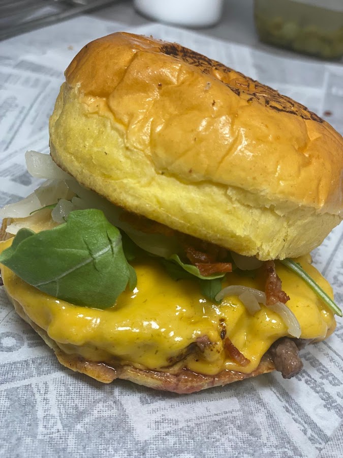 La Familia pizza burger