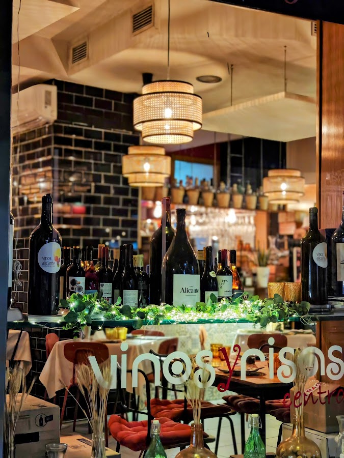 Restaurantes Alicante Vinos y Risas 🥘🍷 La Gastrobodega